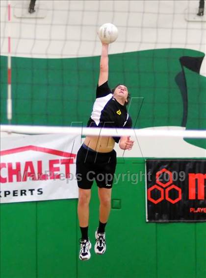 Thumbnail 3 in Royal vs. Westlake (CIF SS D2 Final) photogallery.