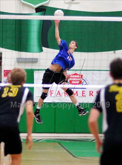 Thumbnail 3 in Royal vs. Westlake (CIF SS D2 Final) photogallery.