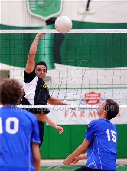 Thumbnail 3 in Royal vs. Westlake (CIF SS D2 Final) photogallery.