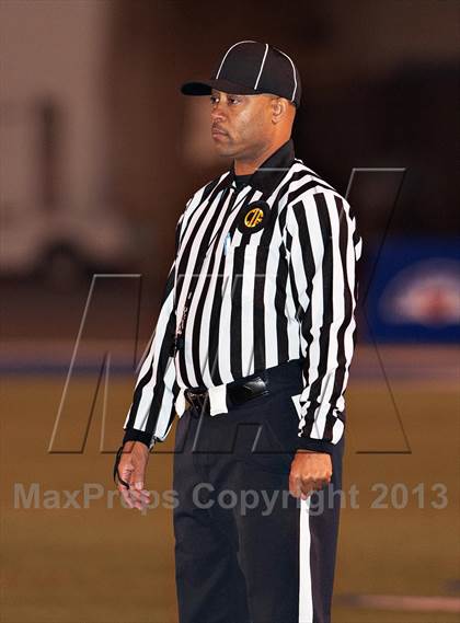 Thumbnail 1 in Centennial vs. St. John Bosco (CIF SoCal Regional Open Division Final) photogallery.