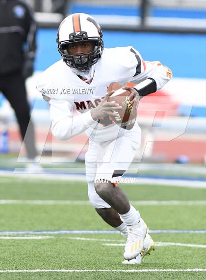 Thumbnail 3 in McKinley vs. Kenmore West photogallery.