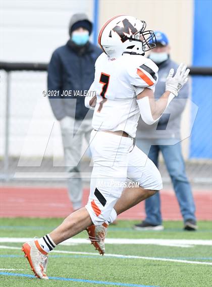 Thumbnail 2 in McKinley vs. Kenmore West photogallery.