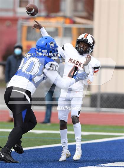Thumbnail 3 in McKinley vs. Kenmore West photogallery.