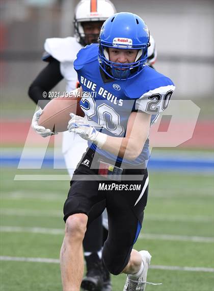 Thumbnail 2 in McKinley vs. Kenmore West photogallery.