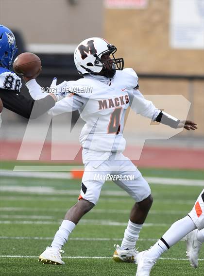 Thumbnail 1 in McKinley vs. Kenmore West photogallery.