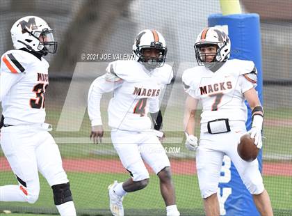 Thumbnail 2 in McKinley vs. Kenmore West photogallery.
