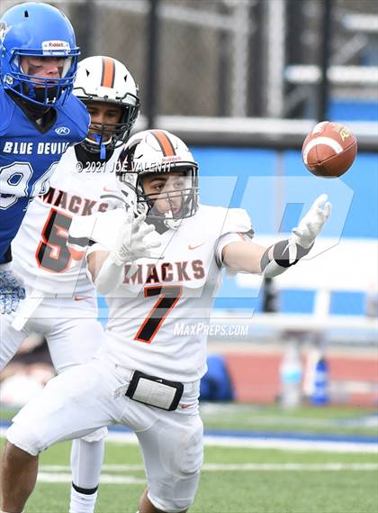 Thumbnail 2 in McKinley vs. Kenmore West photogallery.