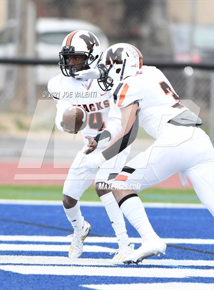 Thumbnail 2 in McKinley vs. Kenmore West photogallery.