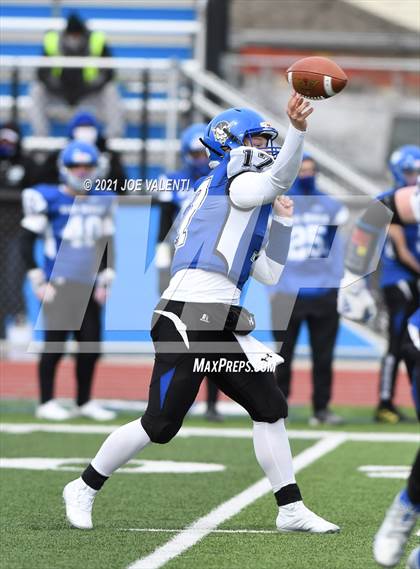 Thumbnail 2 in McKinley vs. Kenmore West photogallery.