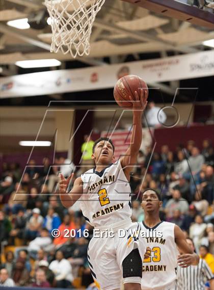 Thumbnail 3 in Putnam Vo-Tech vs. Central (Spalding Hoophall Classic) photogallery.