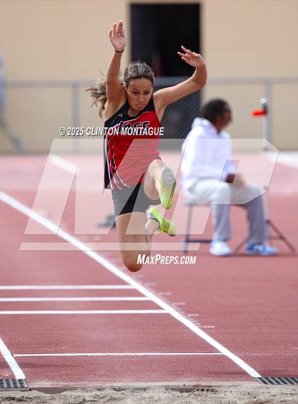 Thumbnail 3 in Devon Allen Invitational  (Long Jump) photogallery.