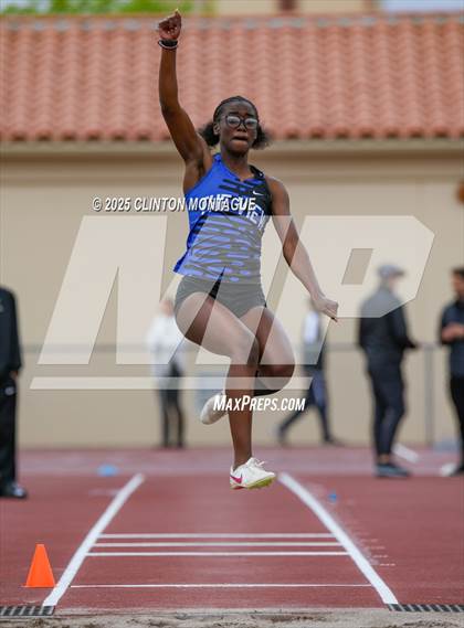 Thumbnail 1 in Devon Allen Invitational  (Long Jump) photogallery.