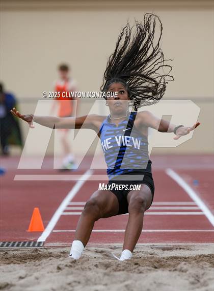 Thumbnail 1 in Devon Allen Invitational  (Long Jump) photogallery.