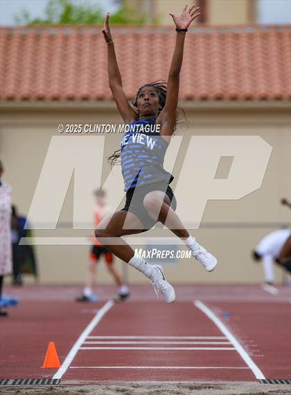 Thumbnail 2 in Devon Allen Invitational  (Long Jump) photogallery.