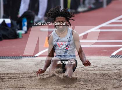 Thumbnail 3 in Devon Allen Invitational  (Long Jump) photogallery.