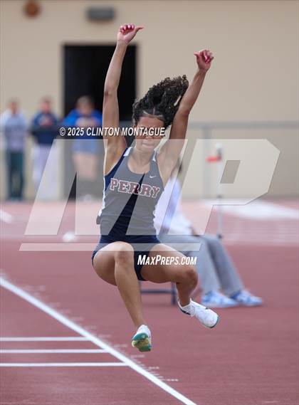 Thumbnail 3 in Devon Allen Invitational  (Long Jump) photogallery.