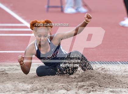 Thumbnail 2 in Devon Allen Invitational  (Long Jump) photogallery.