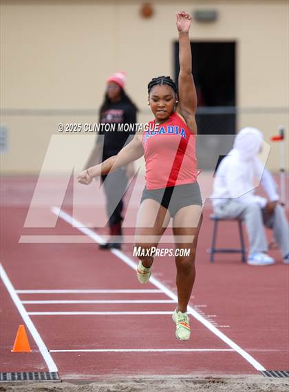 Thumbnail 3 in Devon Allen Invitational  (Long Jump) photogallery.