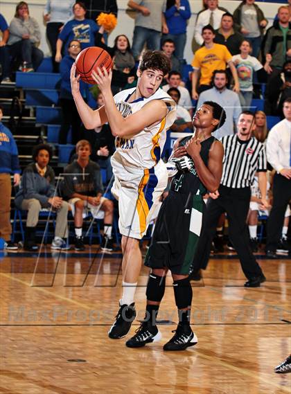 Thumbnail 1 in Carter @ Gatlinburg-Pittman photogallery.
