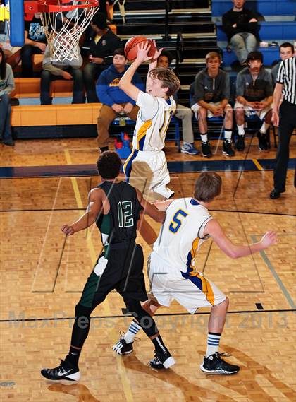 Thumbnail 2 in Carter @ Gatlinburg-Pittman photogallery.