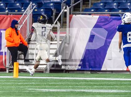 Thumbnail 3 in St. Mary's vs Stoneham (MIAA Division 6 State Final) photogallery.