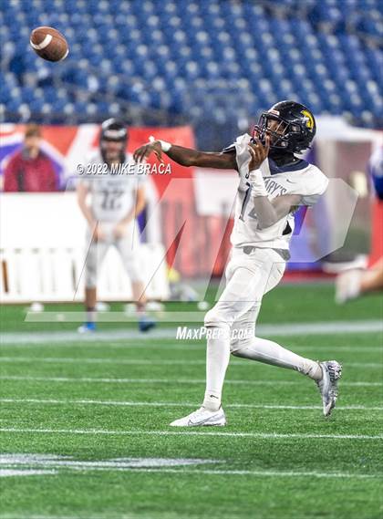 Thumbnail 3 in St. Mary's vs Stoneham (MIAA Division 6 State Final) photogallery.