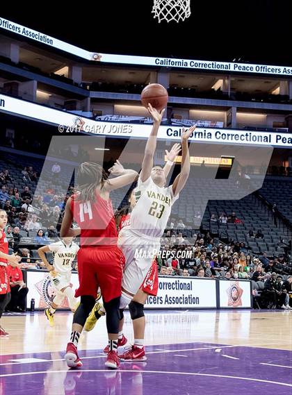 Thumbnail 1 in Mater Dei @ Vanden (CIF State D2 Final) photogallery.