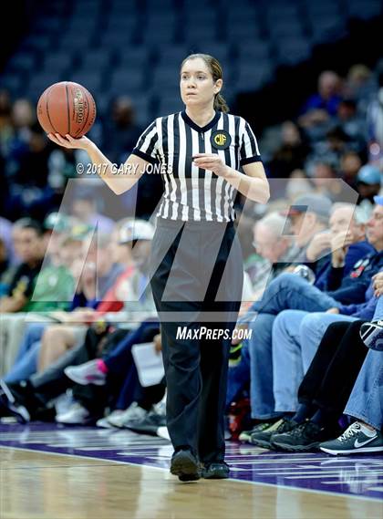Thumbnail 2 in Mater Dei @ Vanden (CIF State D2 Final) photogallery.