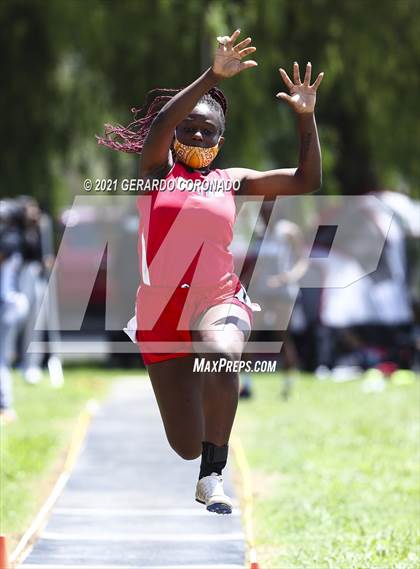 Thumbnail 2 in WAC Championships photogallery.