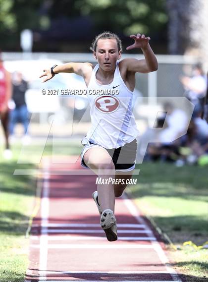Thumbnail 1 in WAC Championships photogallery.