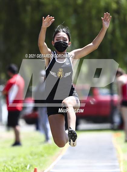Thumbnail 1 in WAC Championships photogallery.