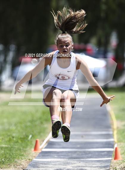 Thumbnail 1 in WAC Championships photogallery.