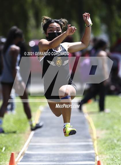 Thumbnail 3 in WAC Championships photogallery.