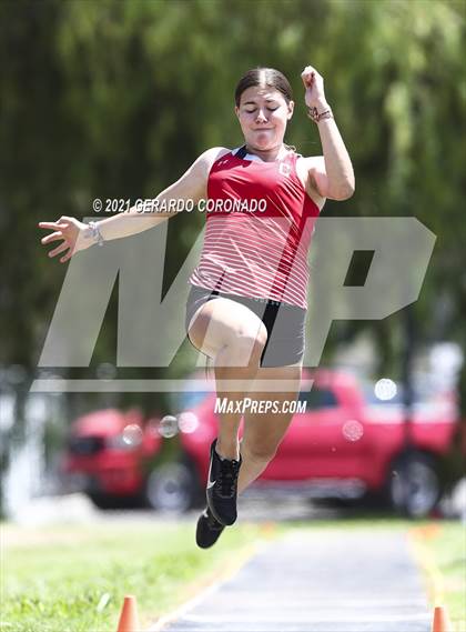 Thumbnail 3 in WAC Championships photogallery.