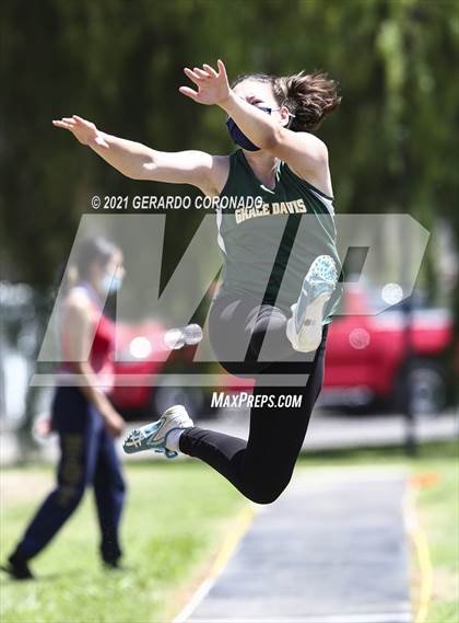 Thumbnail 2 in WAC Championships photogallery.
