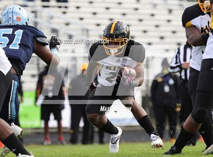 Thumbnail 3 in King vs. Mona Shores photogallery.