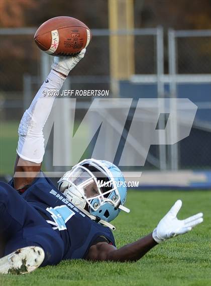 Thumbnail 3 in King vs. Mona Shores photogallery.