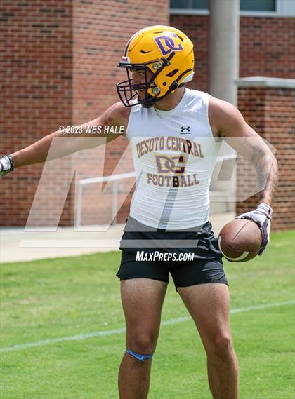 Thumbnail 1 in Melrose vs Desoto Central (U of Memphis 7v7) photogallery.