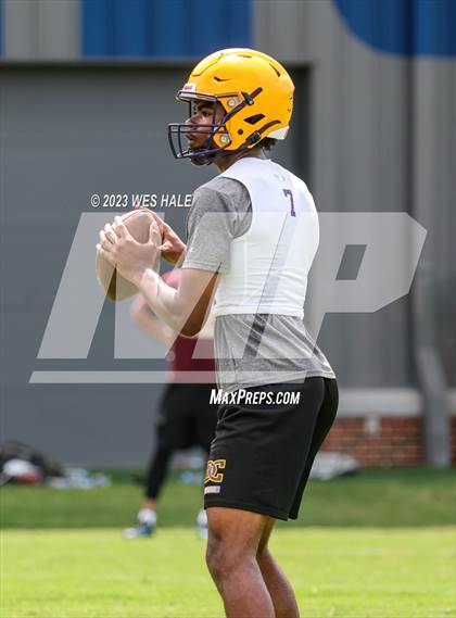 Thumbnail 1 in Melrose vs Desoto Central (U of Memphis 7v7) photogallery.