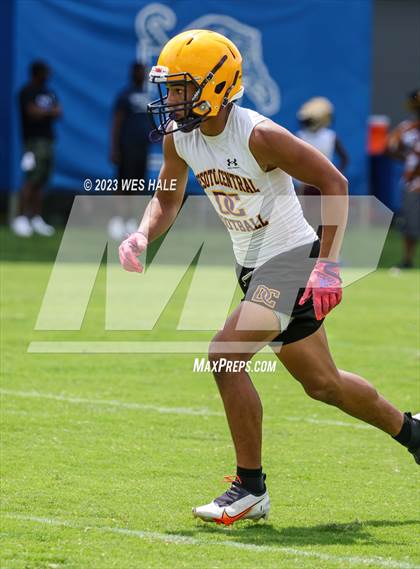 Thumbnail 3 in Melrose vs Desoto Central (U of Memphis 7v7) photogallery.