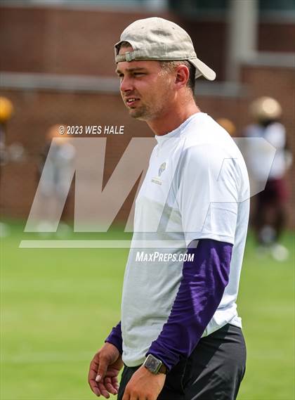 Thumbnail 2 in Melrose vs Desoto Central (U of Memphis 7v7) photogallery.