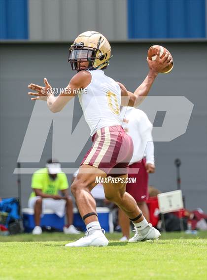 Thumbnail 2 in Melrose vs Desoto Central (U of Memphis 7v7) photogallery.