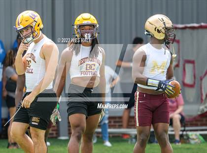 Thumbnail 2 in Melrose vs Desoto Central (U of Memphis 7v7) photogallery.