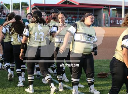 Thumbnail 3 in Irving @ Cedar Hill photogallery.