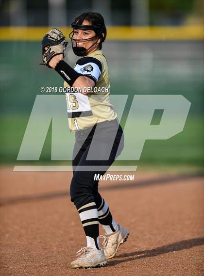 Thumbnail 3 in Irving @ Cedar Hill photogallery.