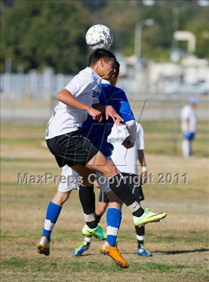 Thumbnail 3 in Pacifica vs Westlake  (Buena New Year's Tournament) photogallery.