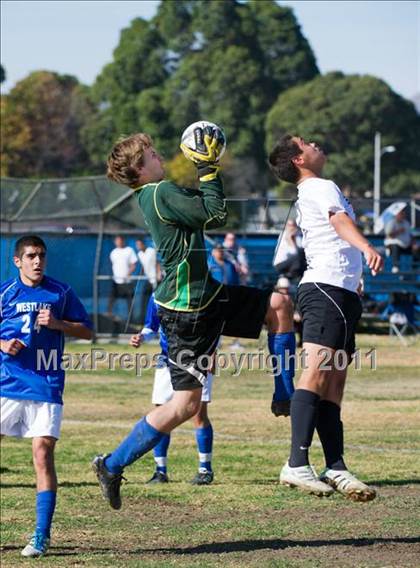 Thumbnail 2 in Pacifica vs Westlake  (Buena New Year's Tournament) photogallery.