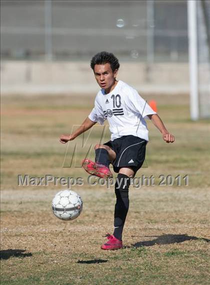 Thumbnail 3 in Pacifica vs Westlake  (Buena New Year's Tournament) photogallery.