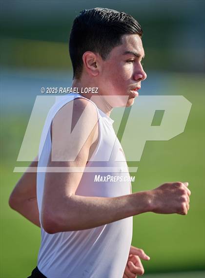Thumbnail 3 in UIL 6A Track & Field Area 21&22 (3200M) photogallery.