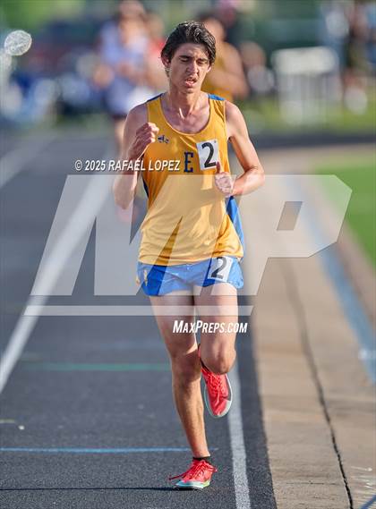 Thumbnail 1 in UIL 6A Track & Field Area 21&22 (3200M) photogallery.